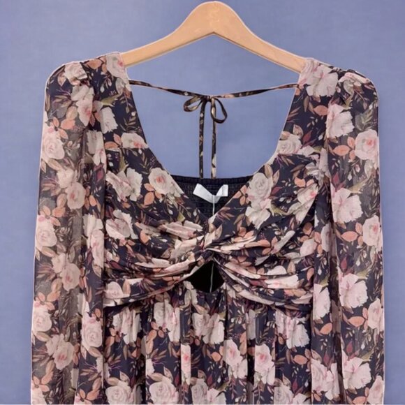 NWT ASTR Alayna Twisted Knot Mini Dress in Black Floral - Picture 9 of 10